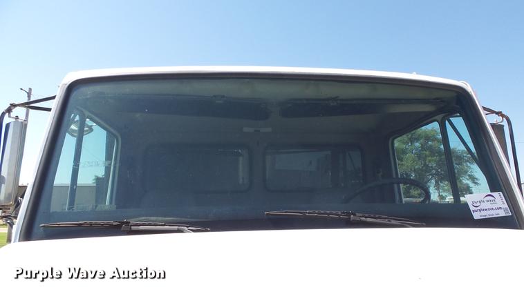 image for item DF4284 2003 Freightliner Business Class M2 dump truck