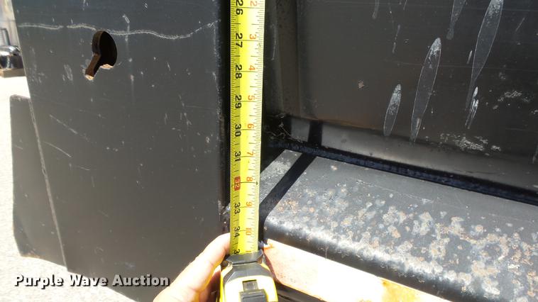 image for item DF4284 2003 Freightliner Business Class M2 dump truck