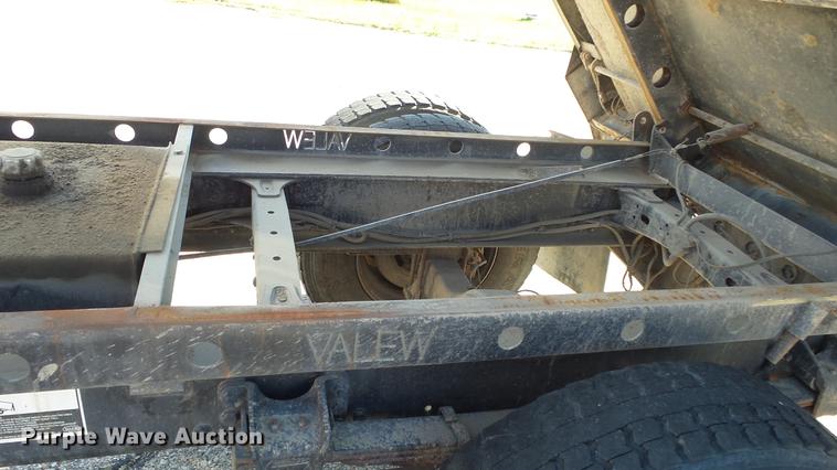 image for item DF4284 2003 Freightliner Business Class M2 dump truck