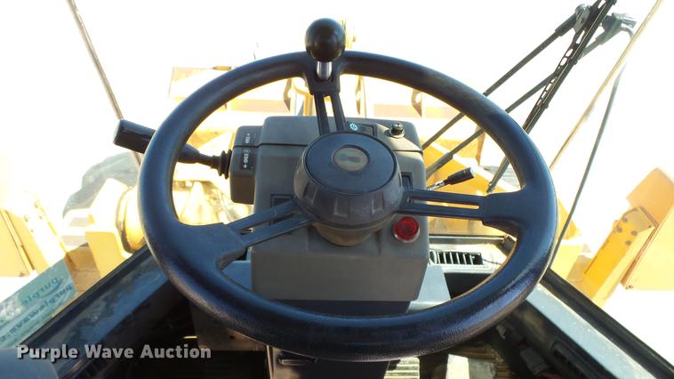 image for item DF4285 1997 Case 621B wheel loader