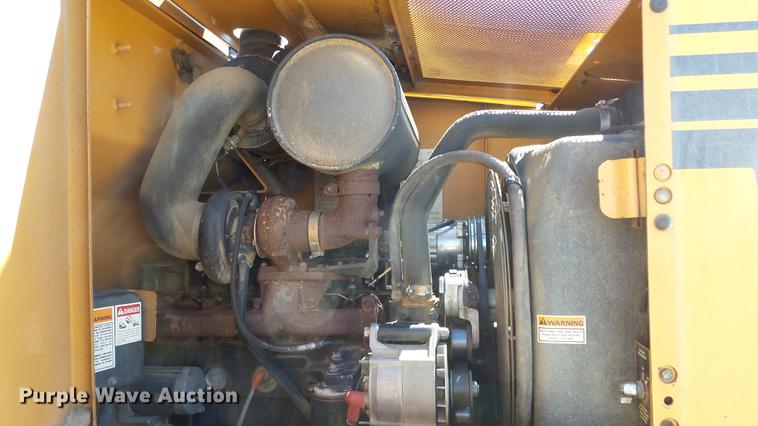 image for item DF4285 1997 Case 621B wheel loader