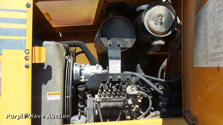 image for item DF4285 1997 Case 621B wheel loader