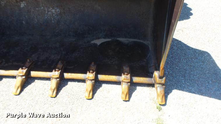 image for item DF4285 1997 Case 621B wheel loader