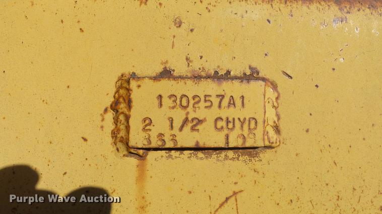 image for item DF4285 1997 Case 621B wheel loader