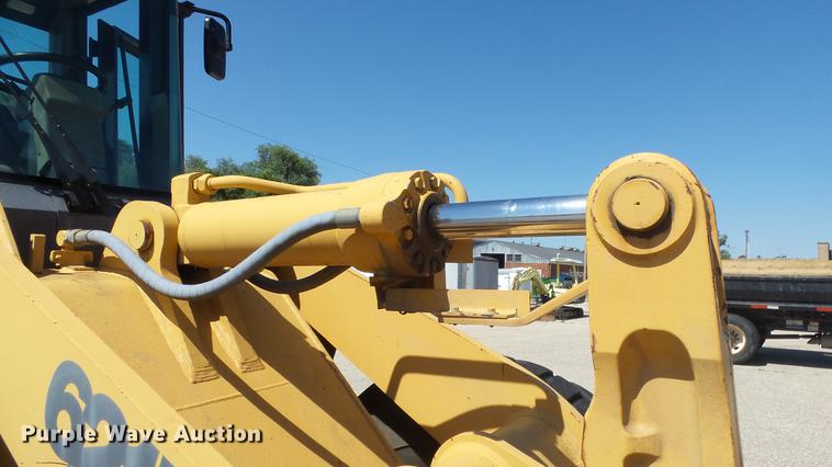 image for item DF4285 1997 Case 621B wheel loader