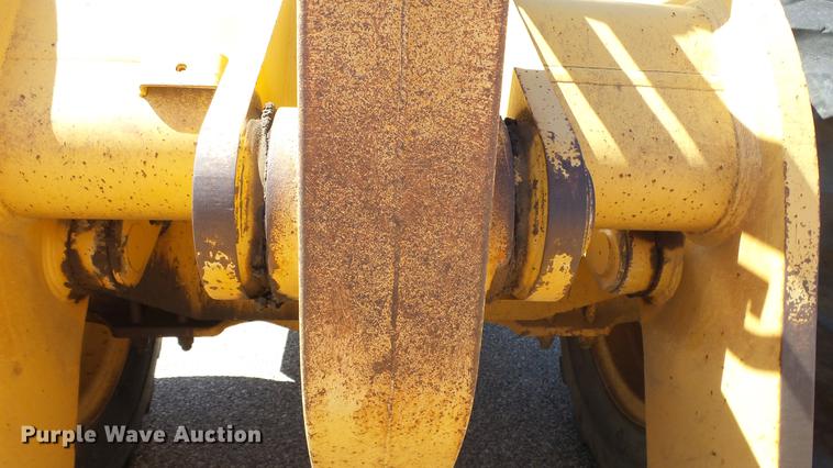 image for item DF4285 1997 Case 621B wheel loader