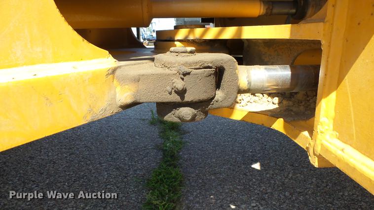 image for item DF4285 1997 Case 621B wheel loader