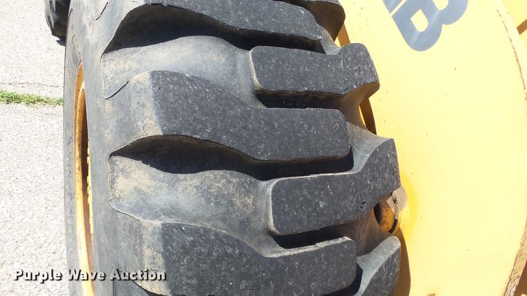 image for item DF4285 1997 Case 621B wheel loader