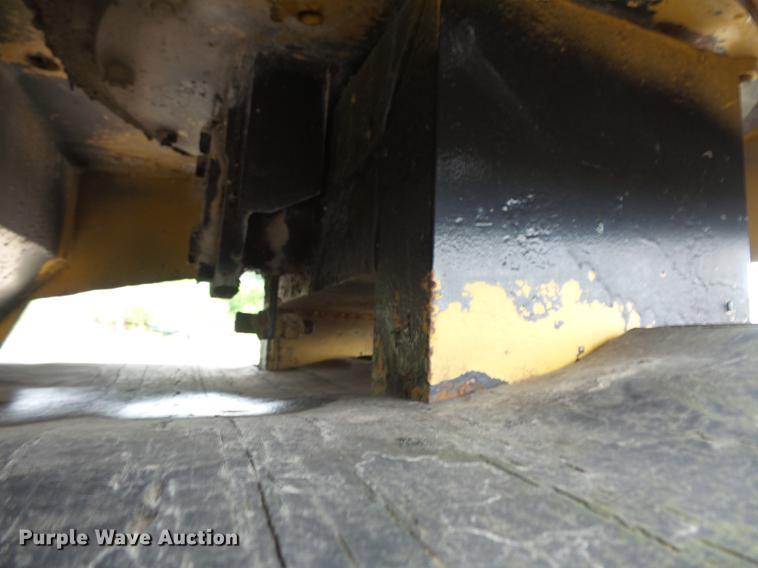 image for item DV9370 Clark RW-140 pneumatic roller