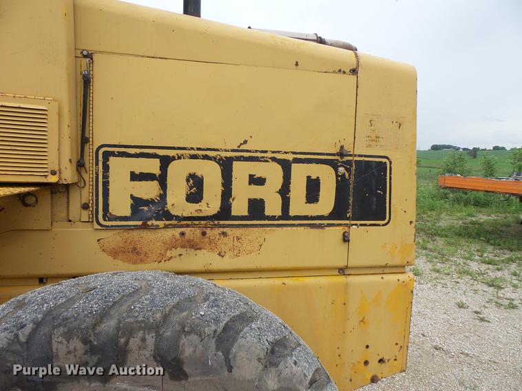 image for item DV9371 Ford A62 wheel loader