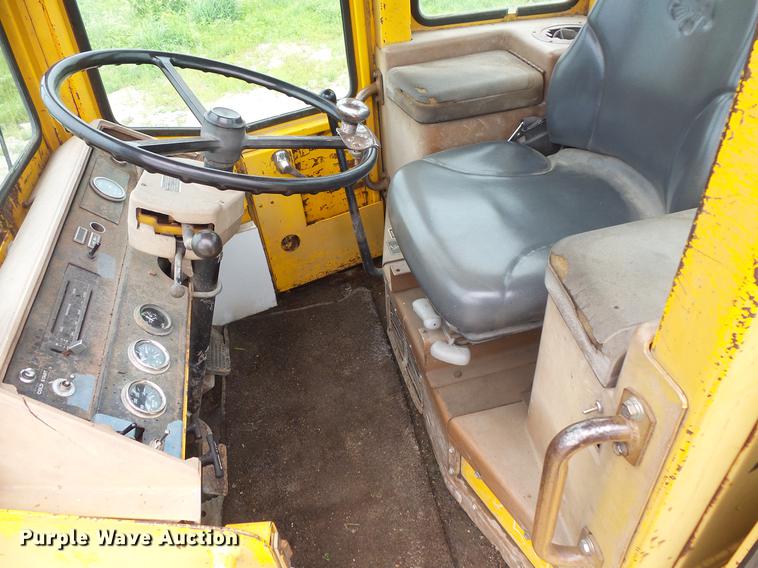 image for item DV9371 Ford A62 wheel loader