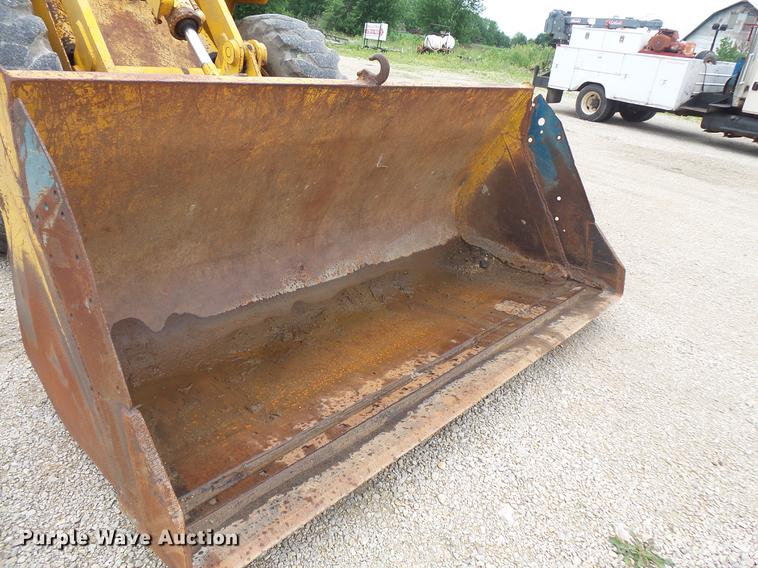 image for item DV9371 Ford A62 wheel loader