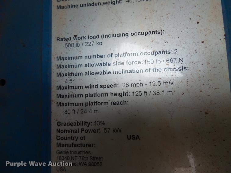 image for item DV9375 2002 Genie S-125 boom lift