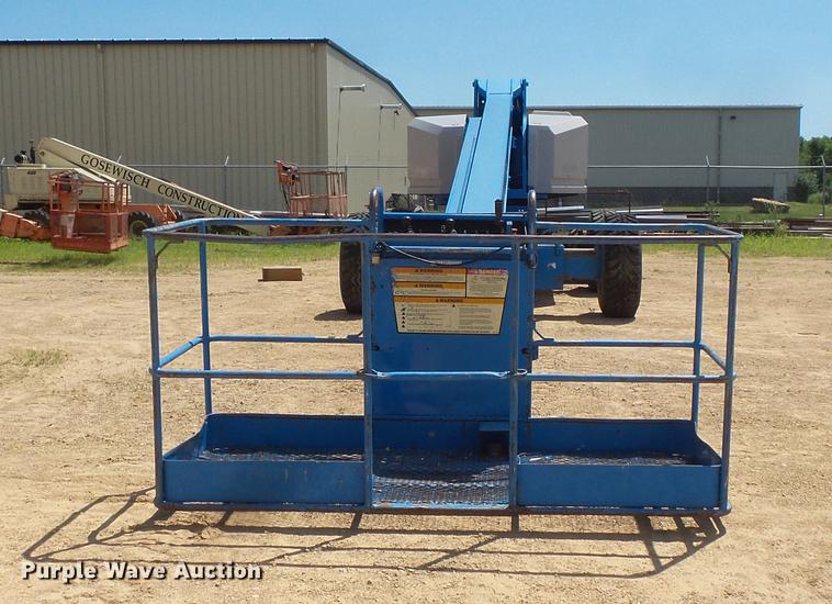 image for item DV9380 1995 Genie S80 boom lift
