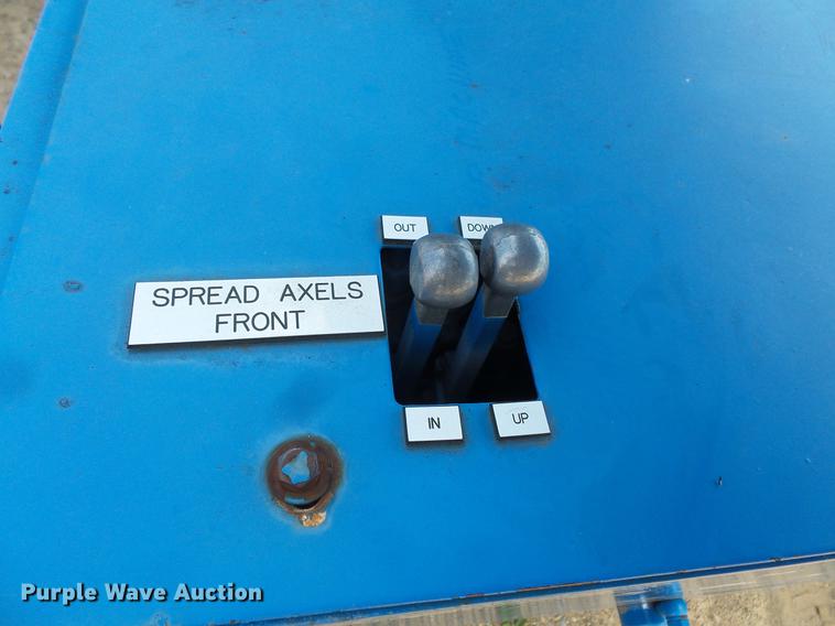 image for item DV9380 1995 Genie S80 boom lift