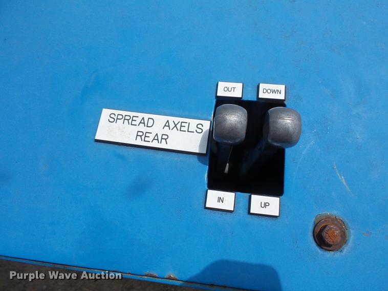 image for item DV9380 1995 Genie S80 boom lift