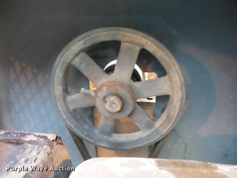 image for item DV9381 Cement mixer