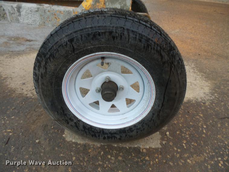 image for item DV9381 Cement mixer