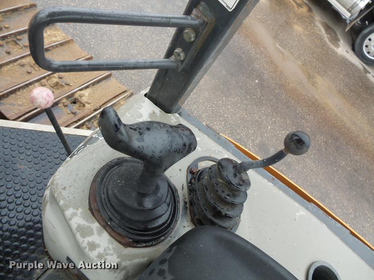 image for item DV9383 2005 Case 850K dozer