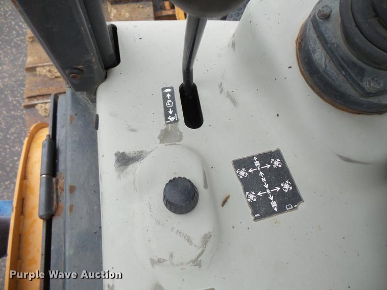 image for item DV9383 2005 Case 850K dozer