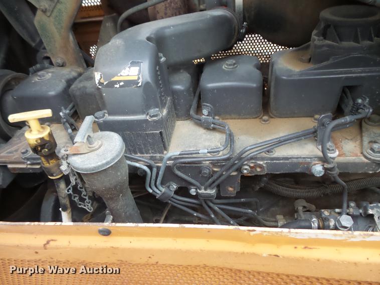 image for item DV9383 2005 Case 850K dozer