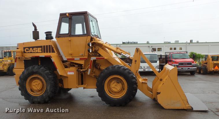 image for item DV9385 1981 Case W20B wheel loader