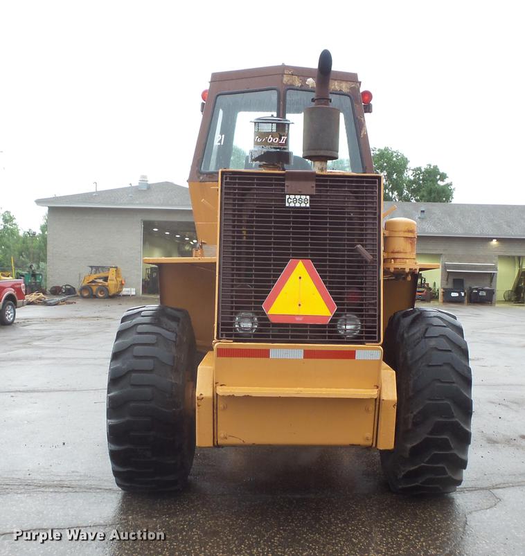 image for item DV9385 1981 Case W20B wheel loader