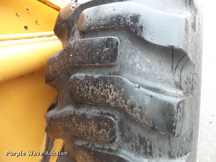 image for item DV9385 1981 Case W20B wheel loader