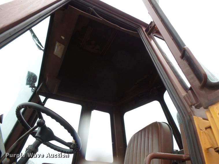 image for item DV9386 1984 Case W20C wheel loader