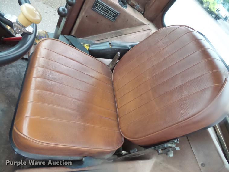 image for item DV9386 1984 Case W20C wheel loader