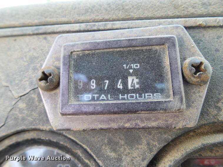 image for item DZ9248 1993 Ford CF8000 vacuum truck