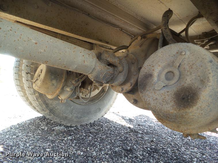 image for item DZ9248 1993 Ford CF8000 vacuum truck