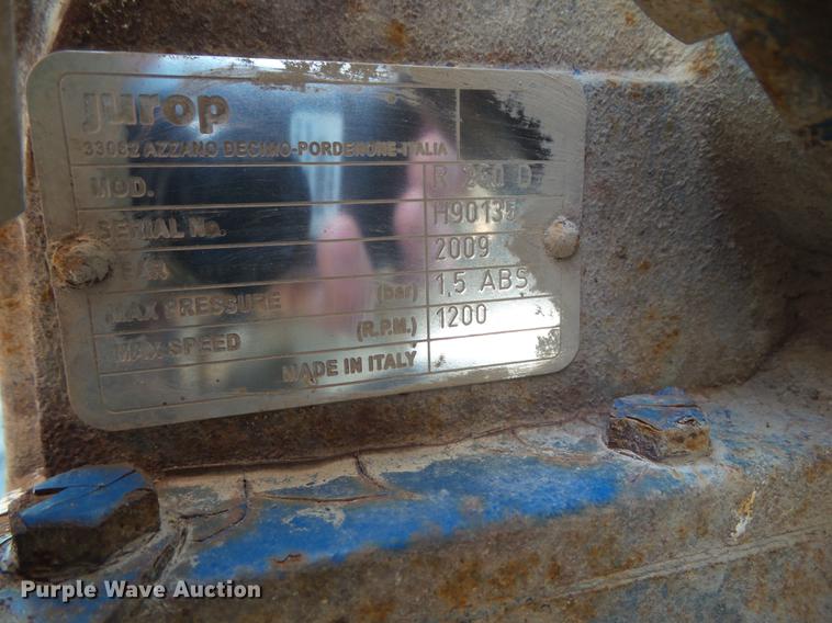 image for item DZ9248 1993 Ford CF8000 vacuum truck