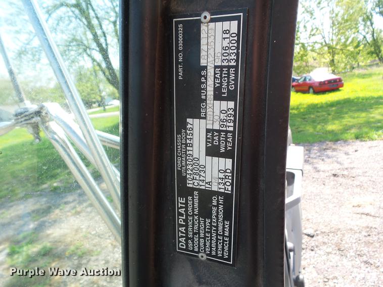 image for item DZ9248 1993 Ford CF8000 vacuum truck