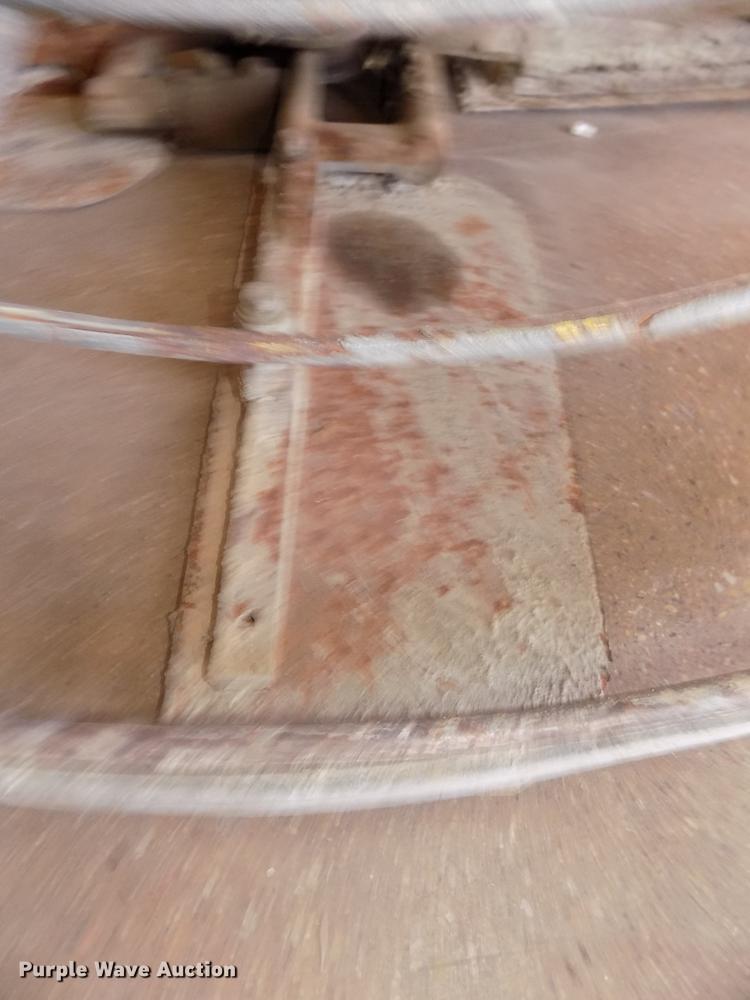 image for item DZ9522 2007 Superior CR power trowel