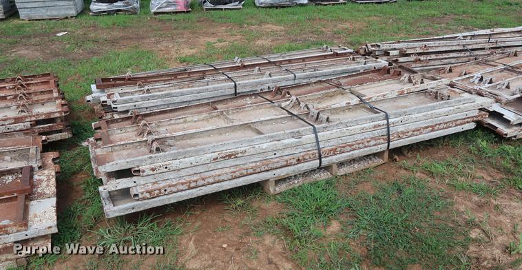 image for item EF9757 Concrete forms