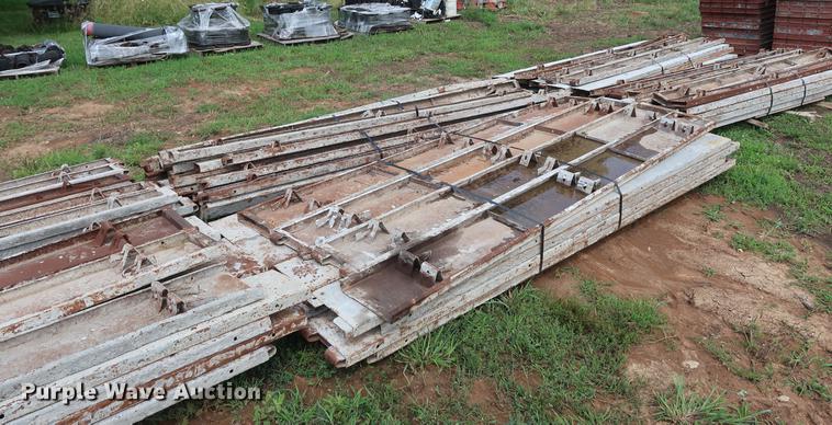 image for item EF9757 Concrete forms