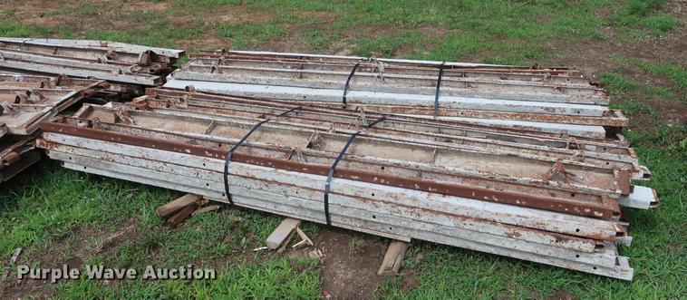 image for item EF9757 Concrete forms