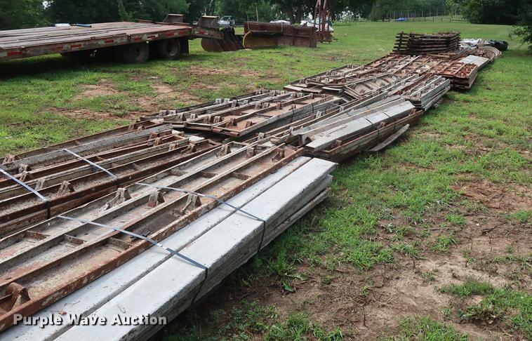 image for item EF9757 Concrete forms