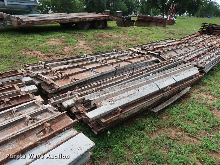 image for item EF9757 Concrete forms