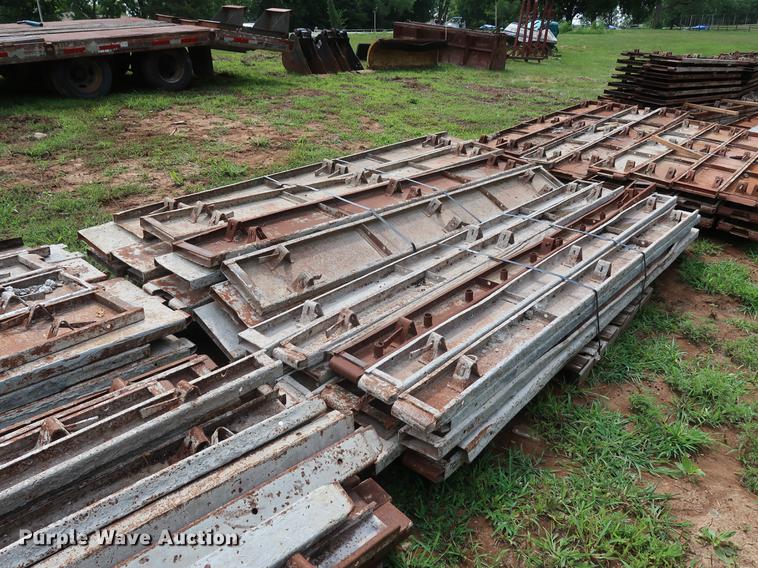 image for item EF9757 Concrete forms