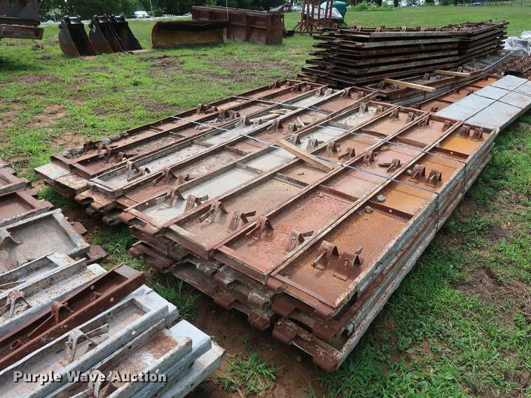 image for item EF9757 Concrete forms