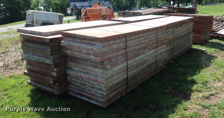 image for item EF9758 Concrete forms