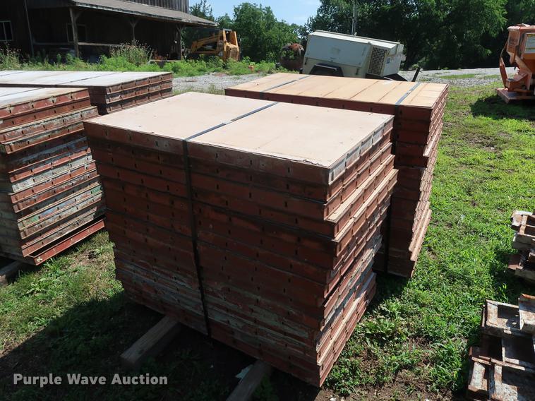 image for item EF9758 Concrete forms