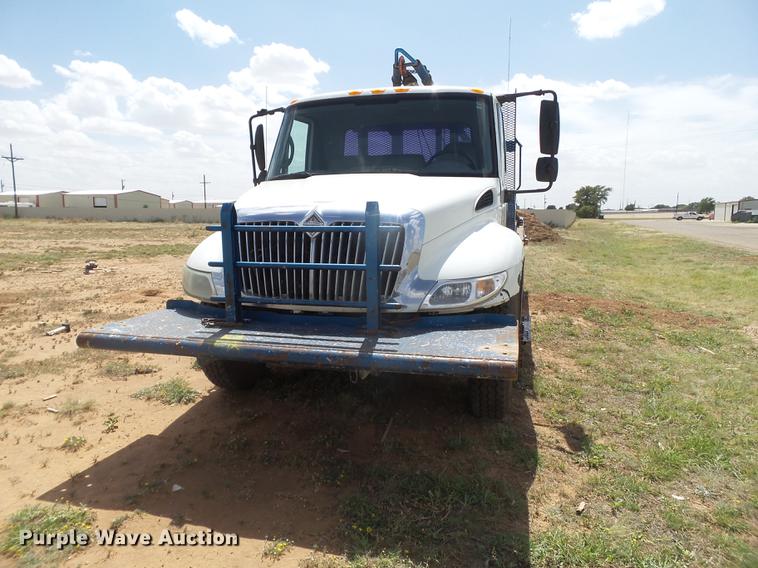 image for item EI9615 2006 International 4300 service truck