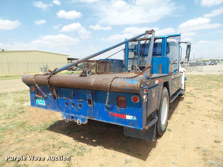 image for item EI9615 2006 International 4300 service truck