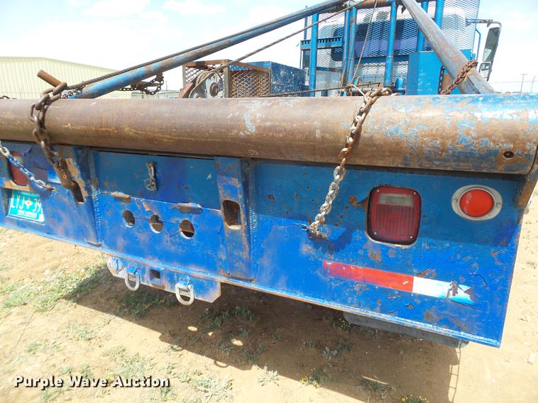 image for item EI9615 2006 International 4300 service truck