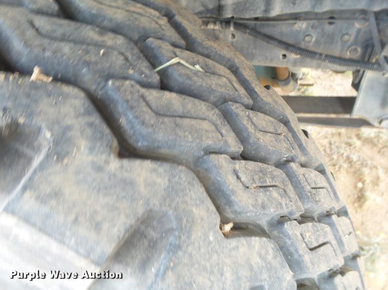 image for item EI9615 2006 International 4300 service truck