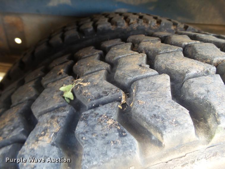 image for item EI9615 2006 International 4300 service truck