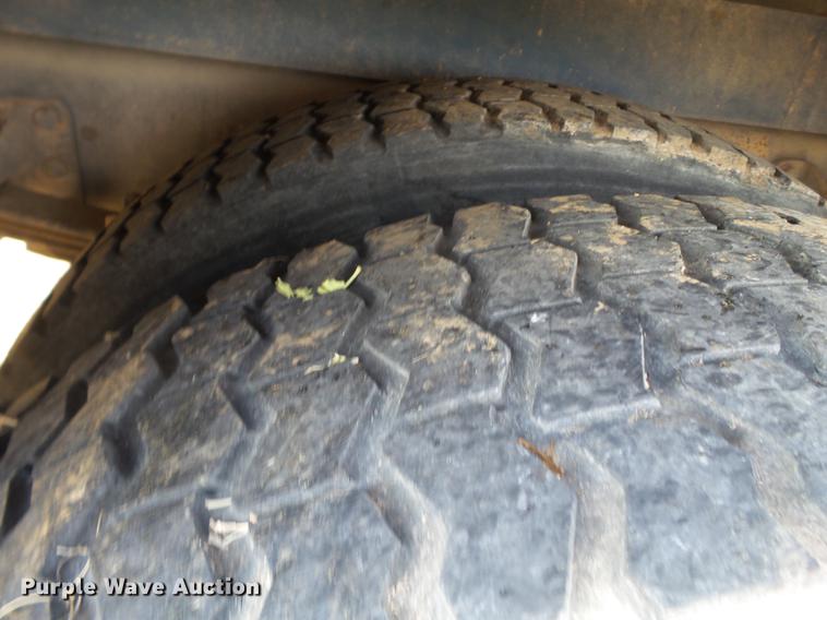 image for item EI9615 2006 International 4300 service truck